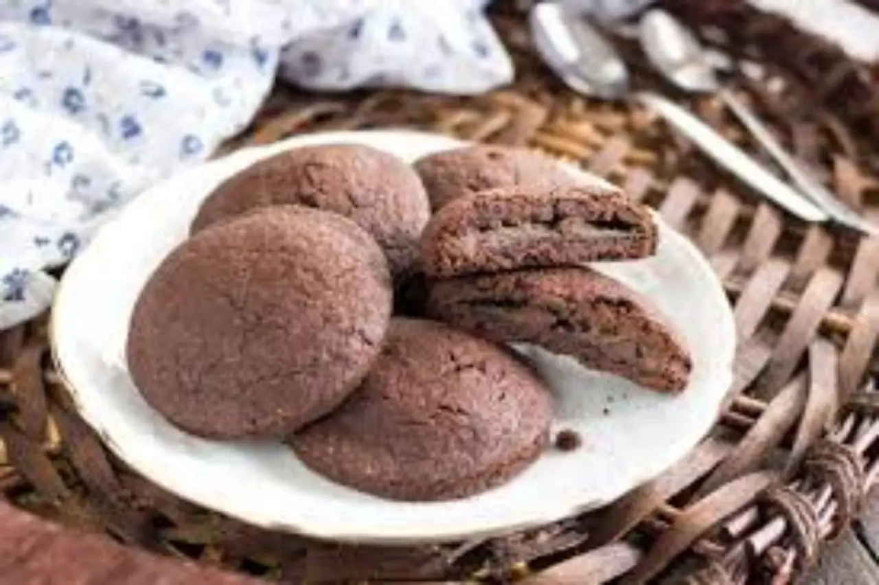 Biscotti al cioccolato con quattro ingredienti (senza farina, burro o olio) Immagine selezionata