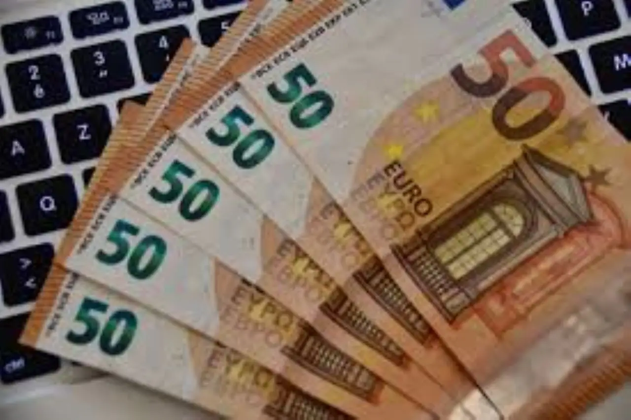 Controlla subito il conto: potrebbero arrivare depositi fino a 2.600 euro! Immagine selezionata