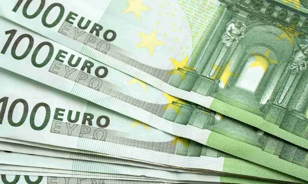 Verifica il tuo conto: in arrivo accrediti fino a 2.600 euro! Verifica il tuo conto: in arrivo accrediti fino a 2.600 euro!