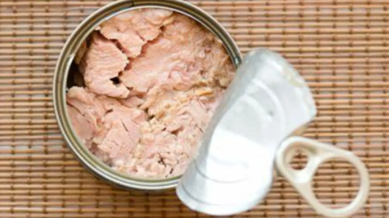 Come scegliere il tonno in scatola più adatto secondo la nutrizionista Come scegliere il tonno in scatola più adatto secondo la nutrizionista