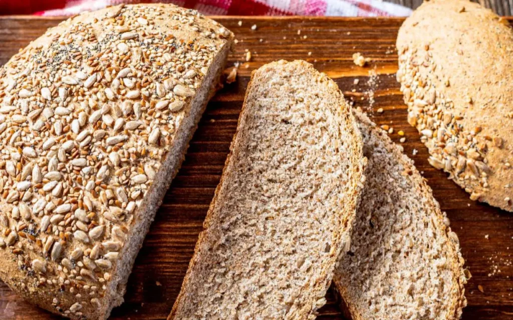 Pane integrale: migliora la digestione e aiuta a controllare la glicemia Pane integrale: migliora la digestione e aiuta a controllare la glicemia